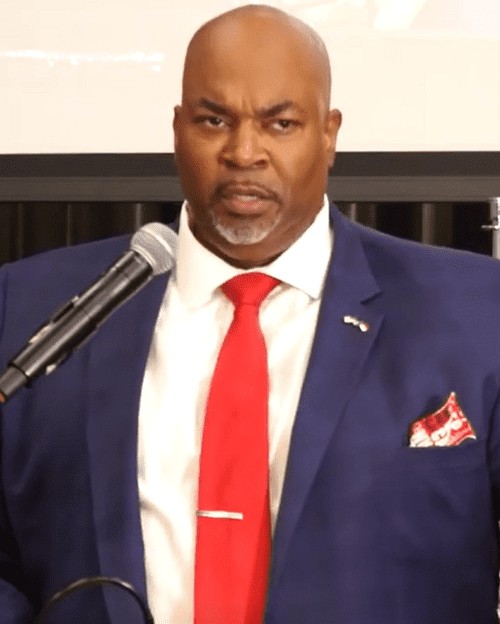 Mark robinson comments on adult website could cause him to drop out of the race for governor of north carolina