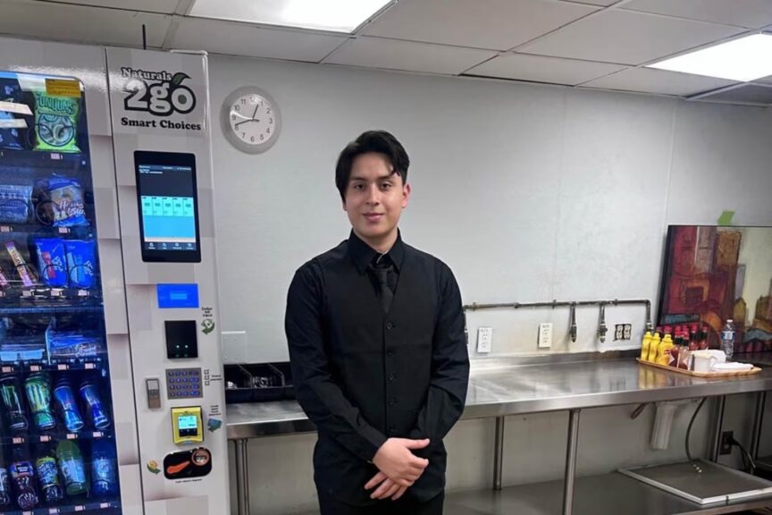 Detroit teen detained by ice