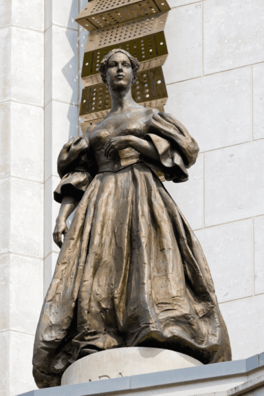Statue of ada loveace