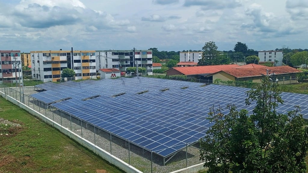 Solar farms like this will help with the blackouts in venezuela