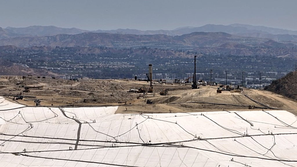 Chiquita Canyon Landfill: The Noxious Waste Dump Next Door An aerial view of the chiquita canyon landfill in l. A. County.